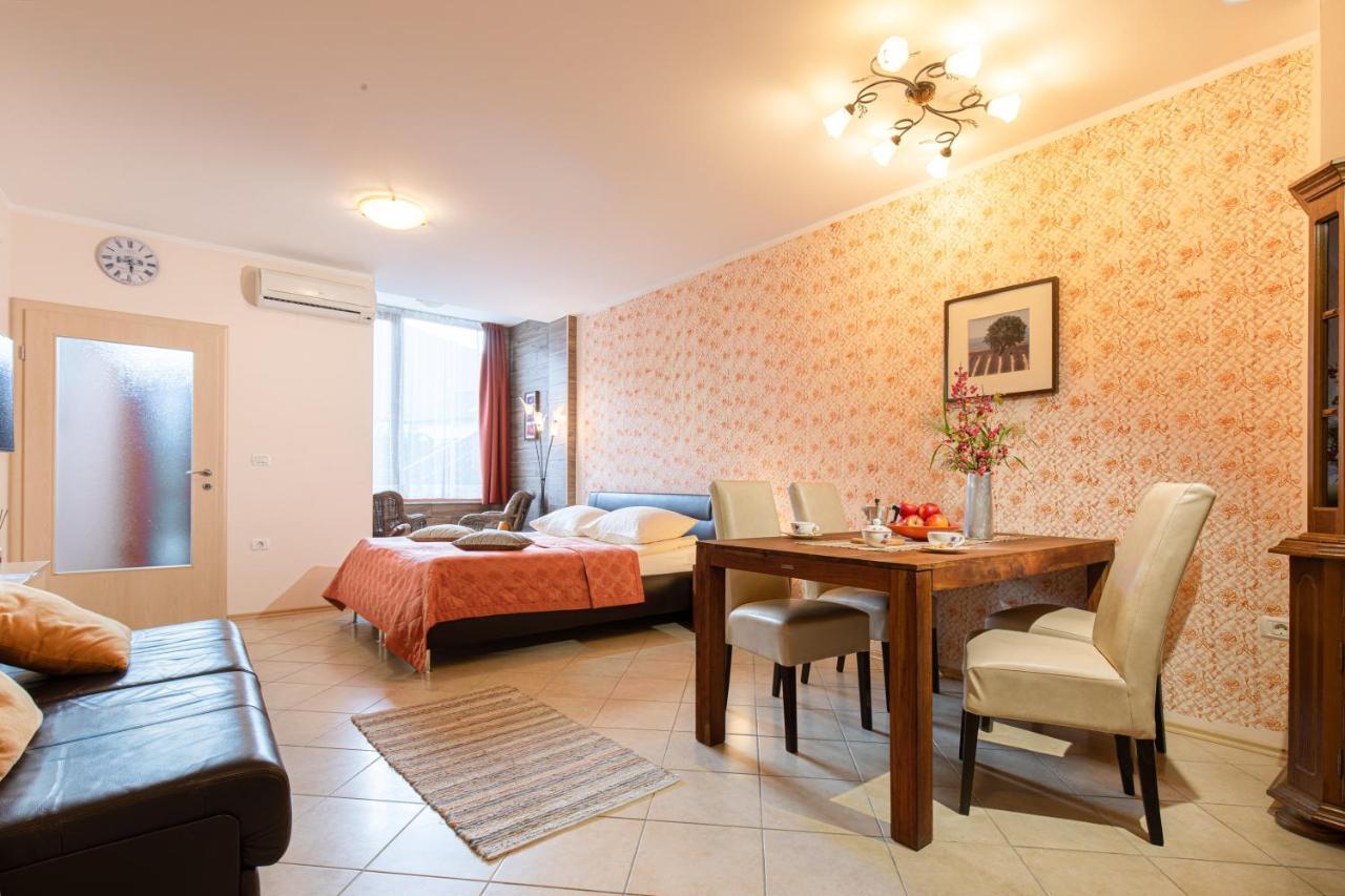 Apartments Pri Nas โคบาริด ภายนอก รูปภาพ