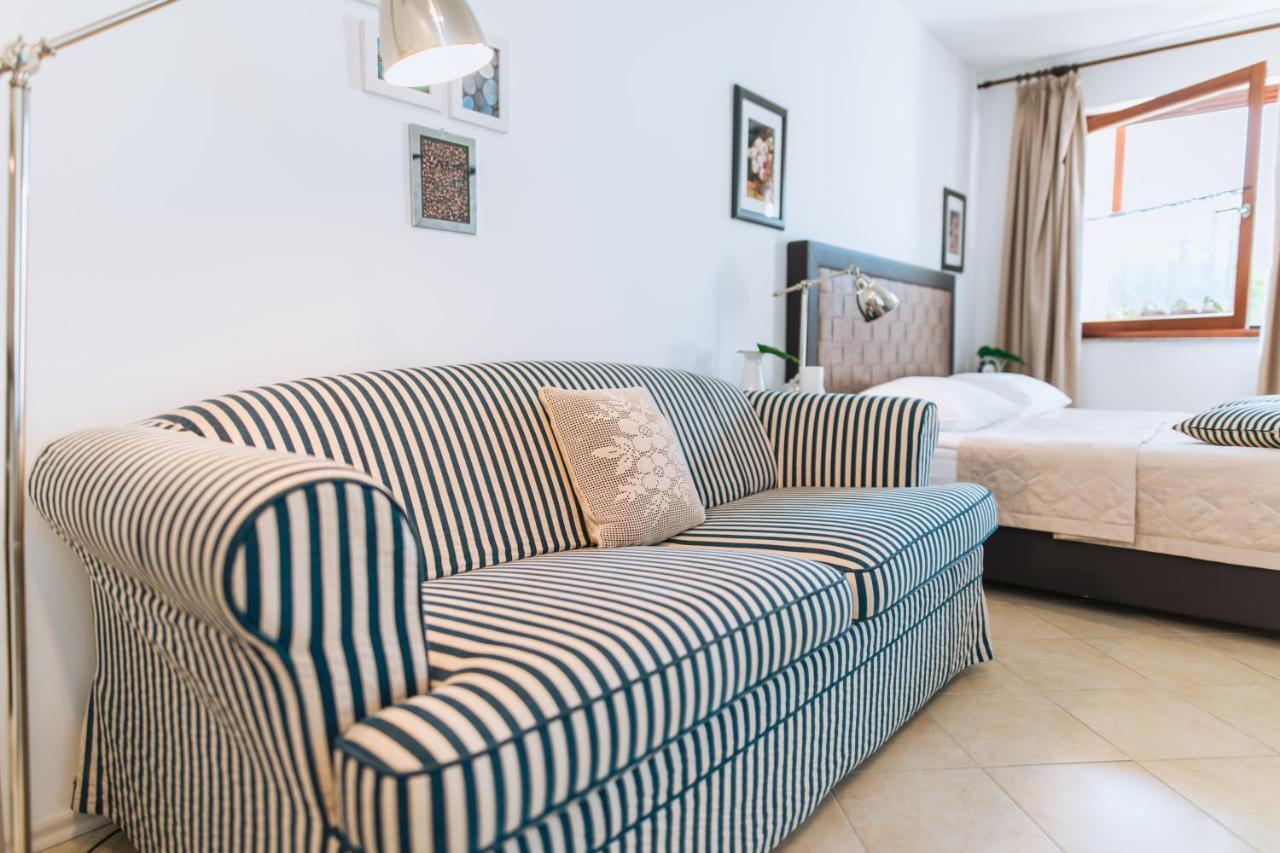 Apartments Pri Nas โคบาริด ภายนอก รูปภาพ