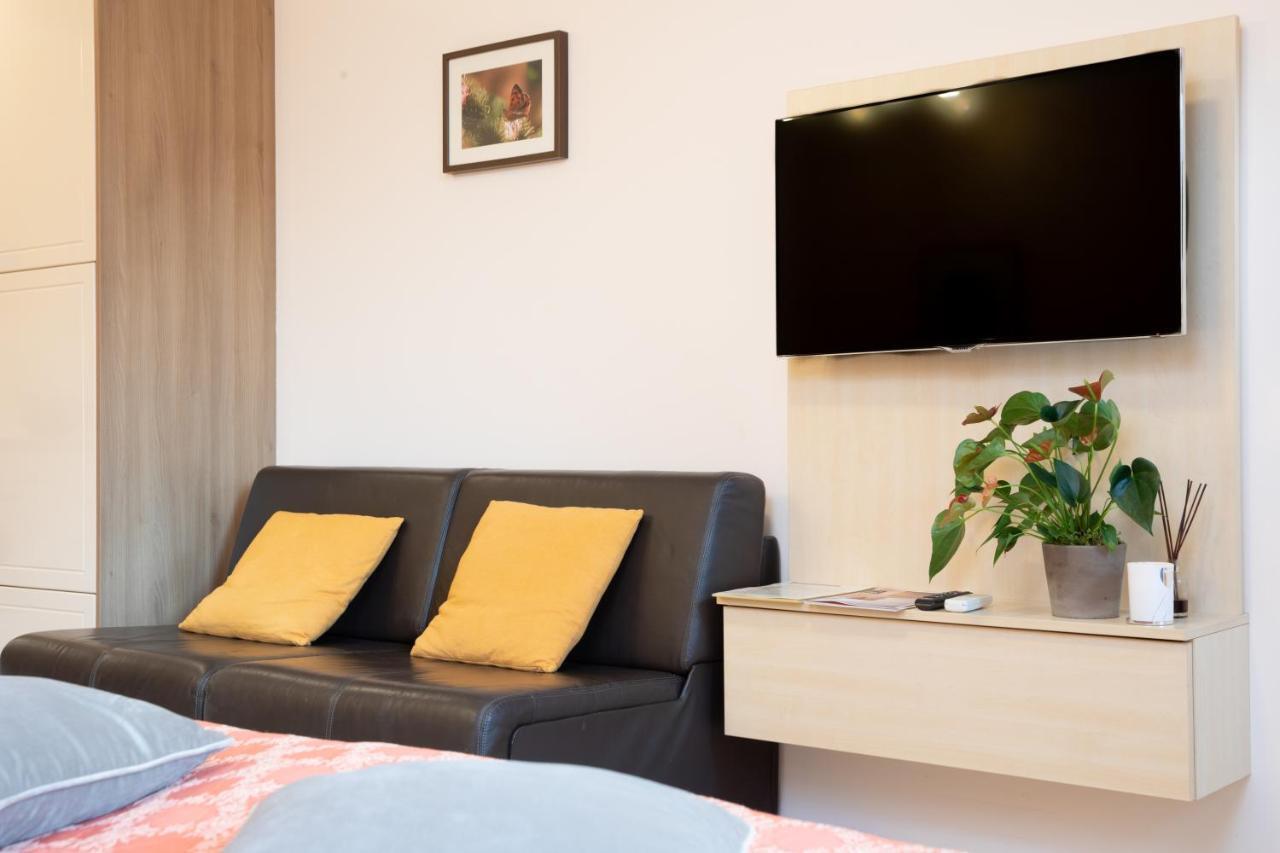 Apartments Pri Nas โคบาริด ภายนอก รูปภาพ